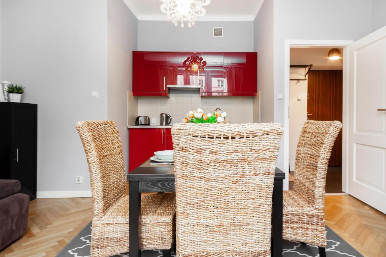 Stars Apartaments City Center By Noclegi Renters Varsóvia Exterior foto