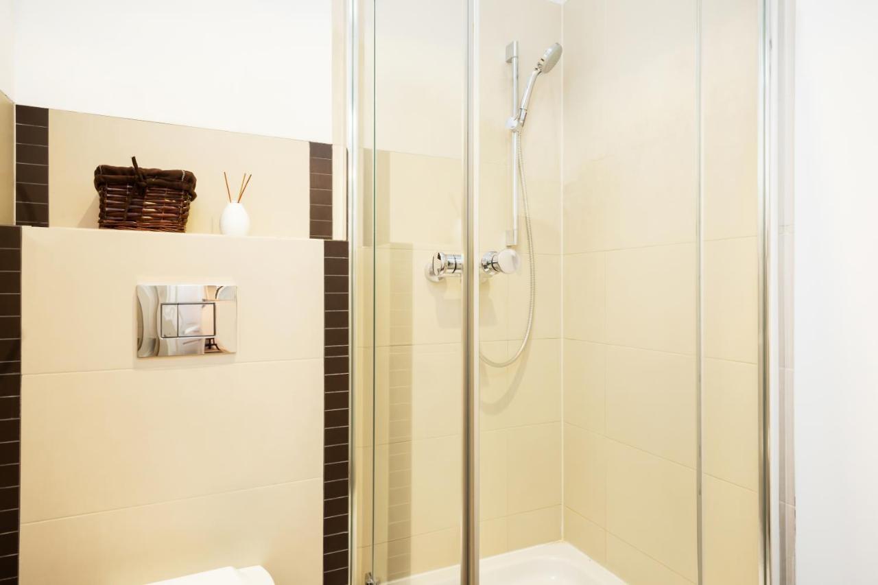 Stars Apartaments City Center By Noclegi Renters Varsóvia Exterior foto
